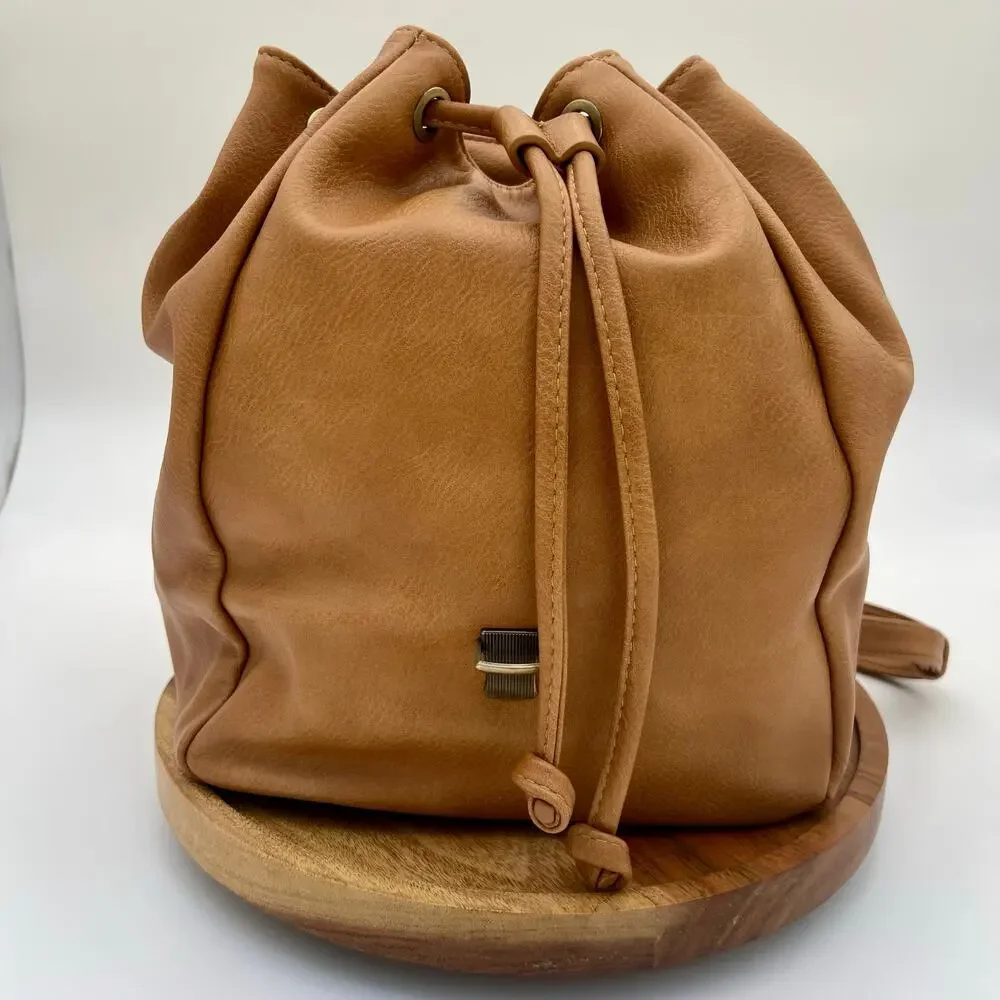 Antik Kraft Stephanie Backpack Tan Vegan Leather Bucket Crossbody Bag Top Handle - Picture 3 of 15